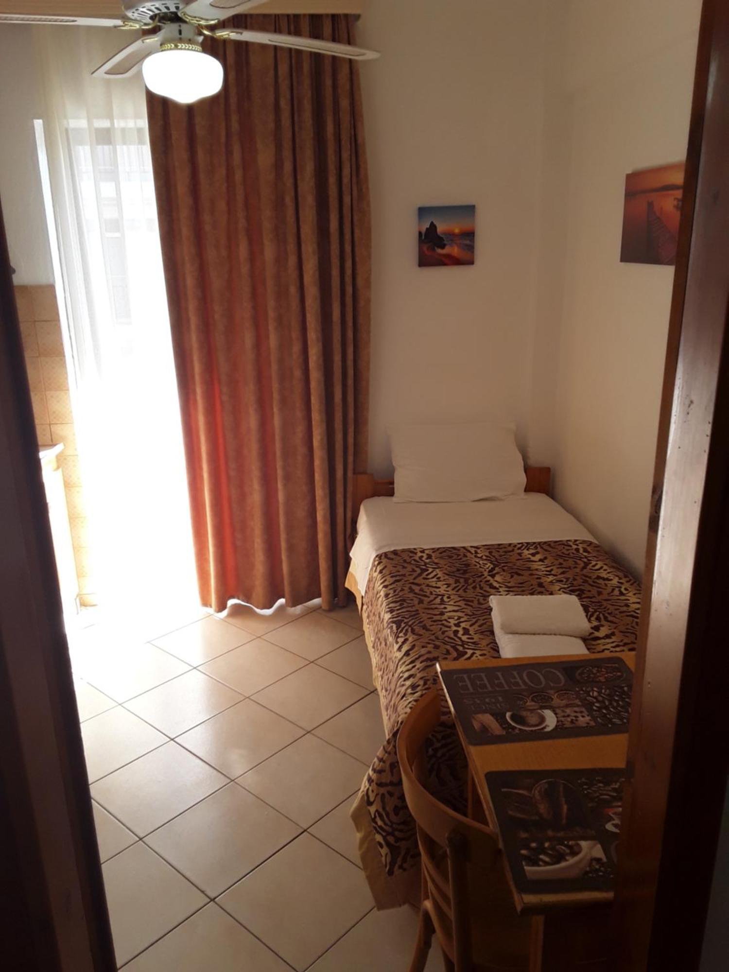 Hause Zorbas Aparthotel Paralia Dionysiou Room photo